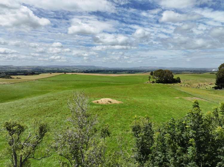 986 Downs Road South Edendale_1