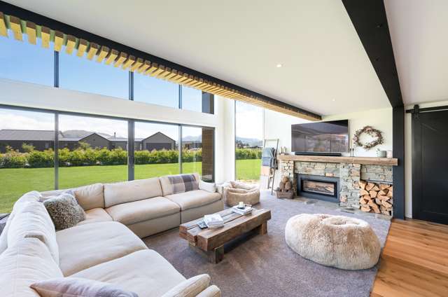 672 Aubrey Road Wanaka_3