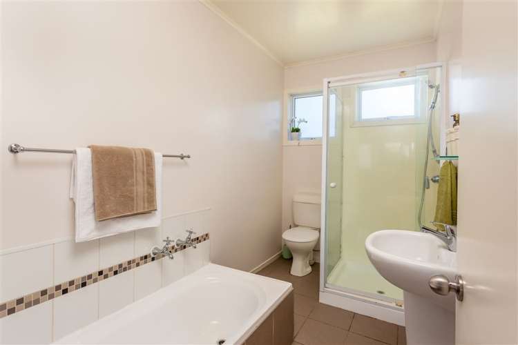 152 Edmonton Road Te Atatu South_8