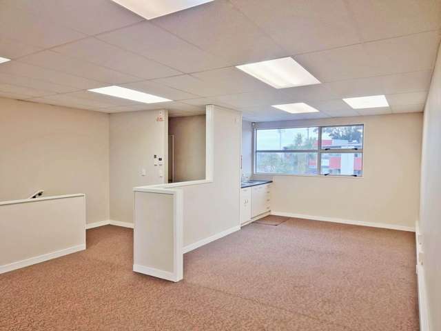Unit 3/203 Kirkbride Road Mangere_1