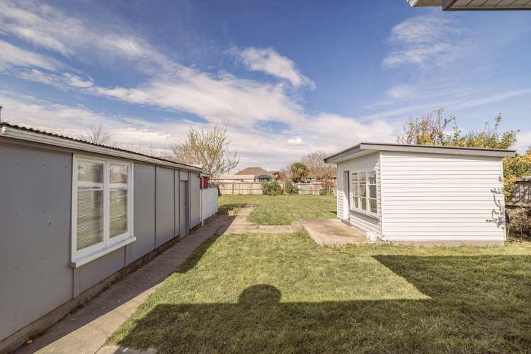 216 Wainoni Road Avondale_12