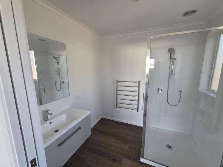 1/70 Thompson Street Leamington_6