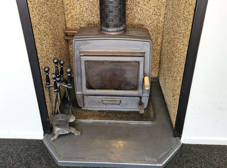 16 Arnott Heights Greymouth_5