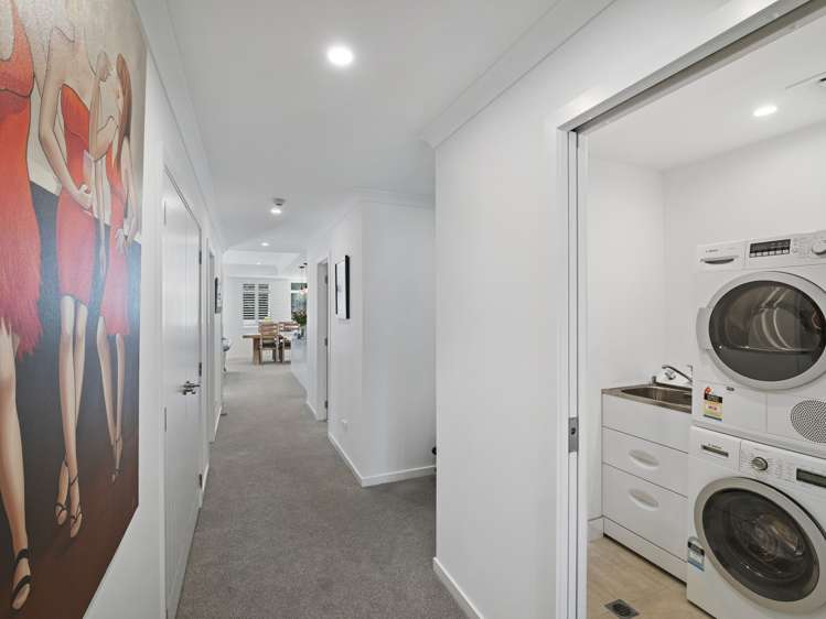 20 Eaves Bush Parade Orewa_19