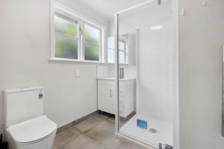 57 Hewer Crescent Naenae_13