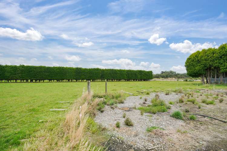 265 Bay Road West Plains_25