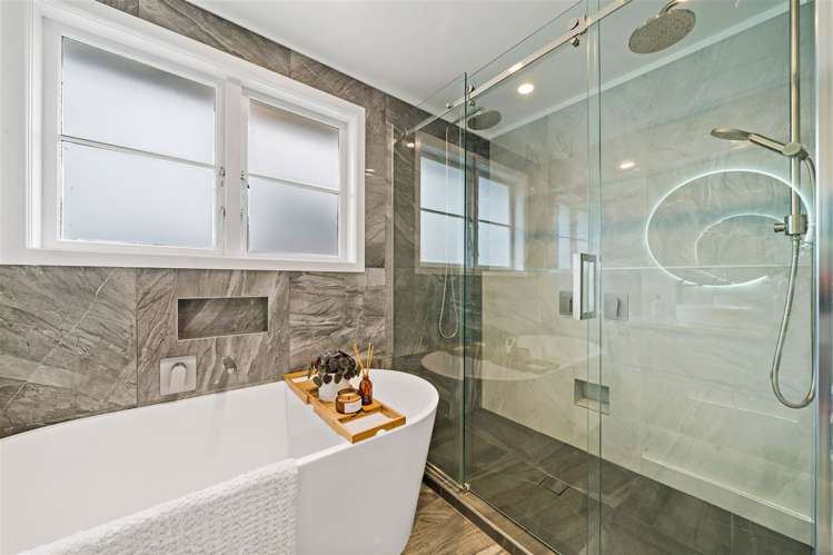 15 Waione Avenue Te Atatu Peninsula_12