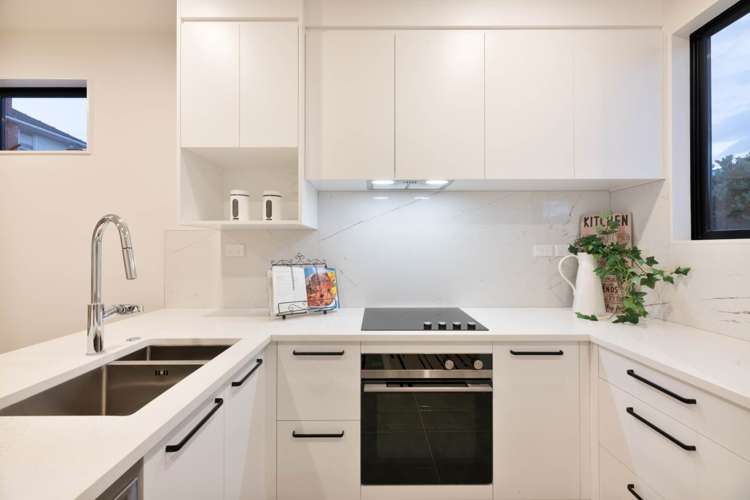 2/11 Jaemont Avenue Te Atatu South_10