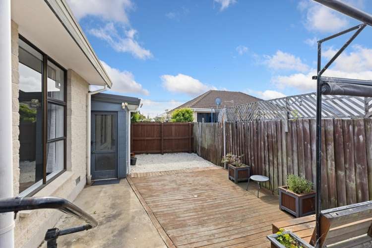 2/14 Bassett Street Burwood_13