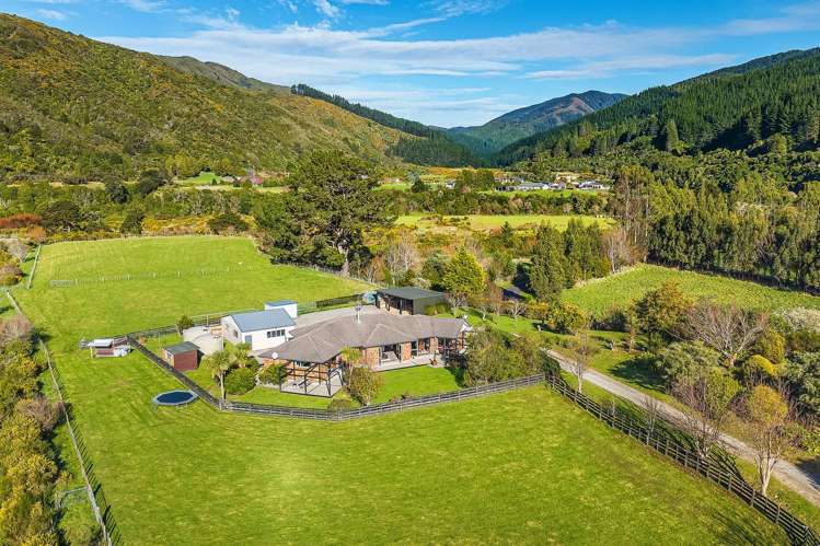 84 Gilbert Road Kaitoke_27