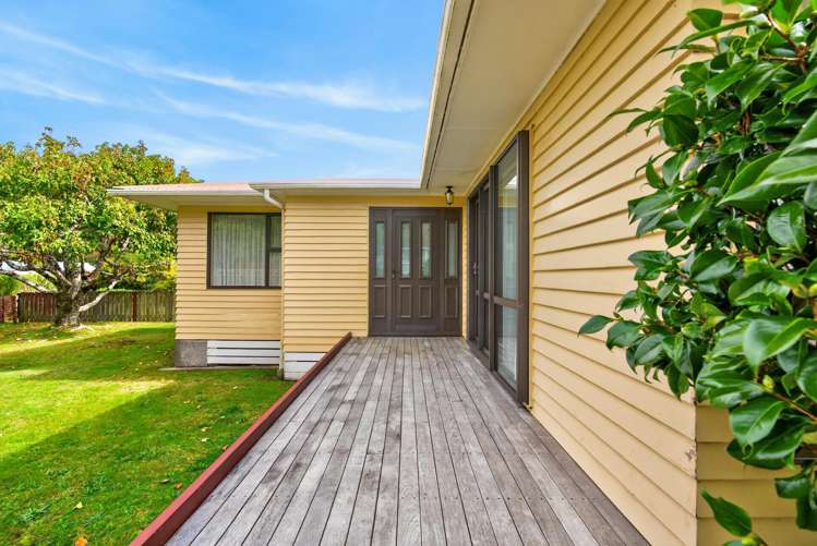 92 Peel Place Wainuiomata_23