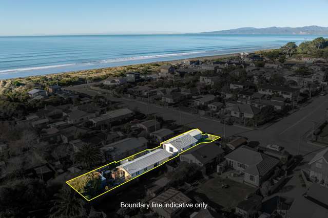 Investment Gold - 2 Homes On 1 Title!