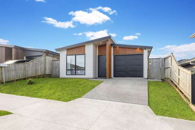 Fresh, Modern & Must Be Sold!