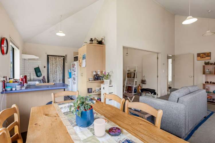 95 Vipond Road Stanmore Bay_7