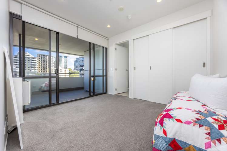 1208/18 Beach Road Auckland Central_9