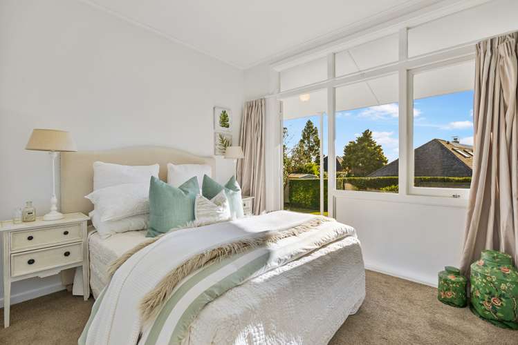 41 Seymour Road Mellons Bay_15