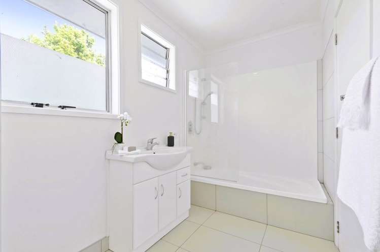 83 Advene Road Cockle Bay_9