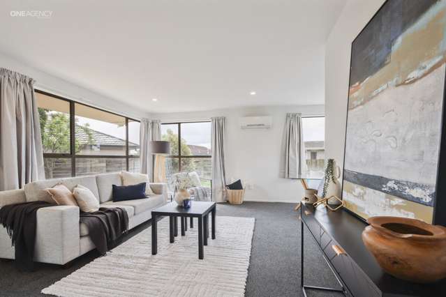 11 Channel Place Aranui_3