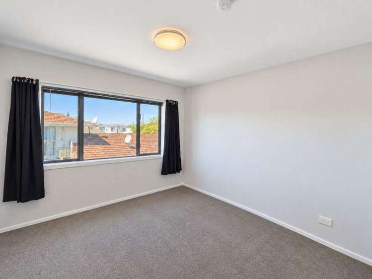 2/360 Worcester St Linwood_6