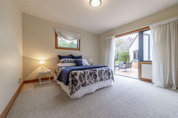 203 Athlone Drive Cambridge_10