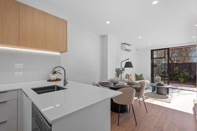 8/13 Donald Place Merivale_4