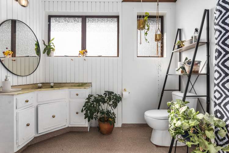 85 River Road Kawerau_13