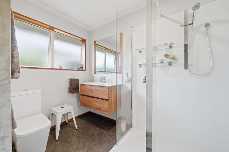 111a Geraldine Street Edgeware_10