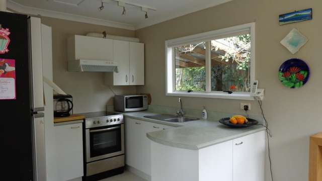 A/49 Aeroview Drive Beach Haven_2