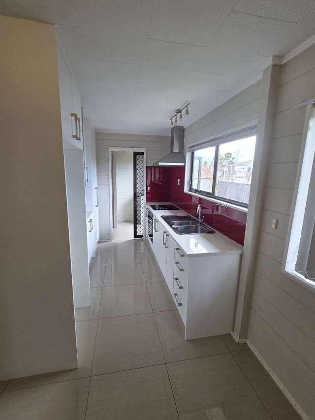 22 Sutton Crescent Papakura_3