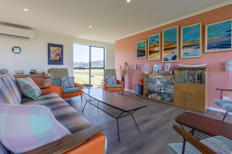 55 Punawaitai Road Pourerere_9