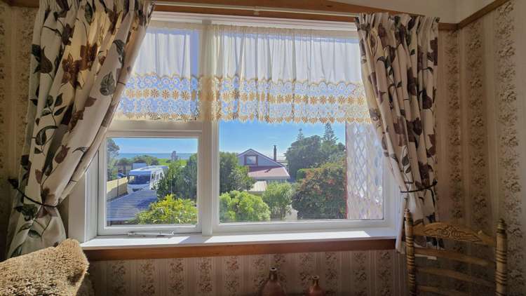 75 Revell Street Hokitika_19