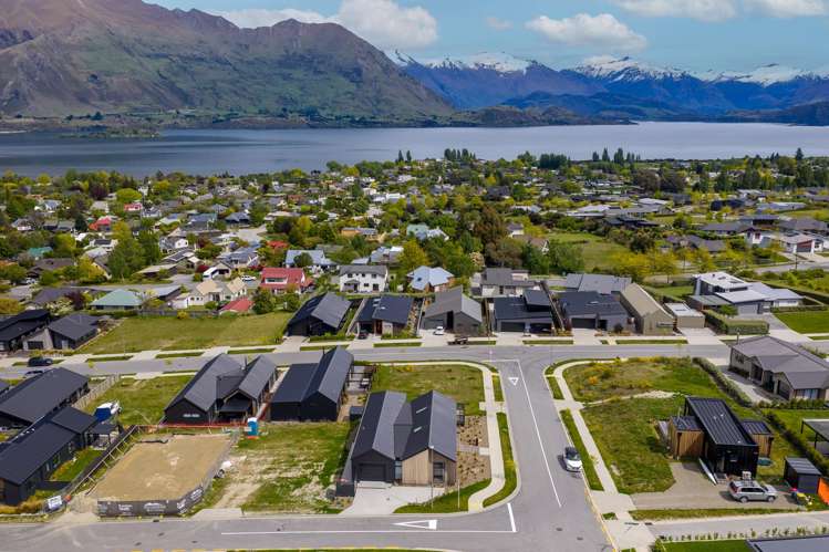 4 Dry Fly Avenue Wanaka_34