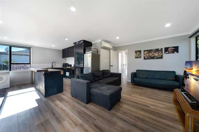 174 Solar Road Glen Eden_4