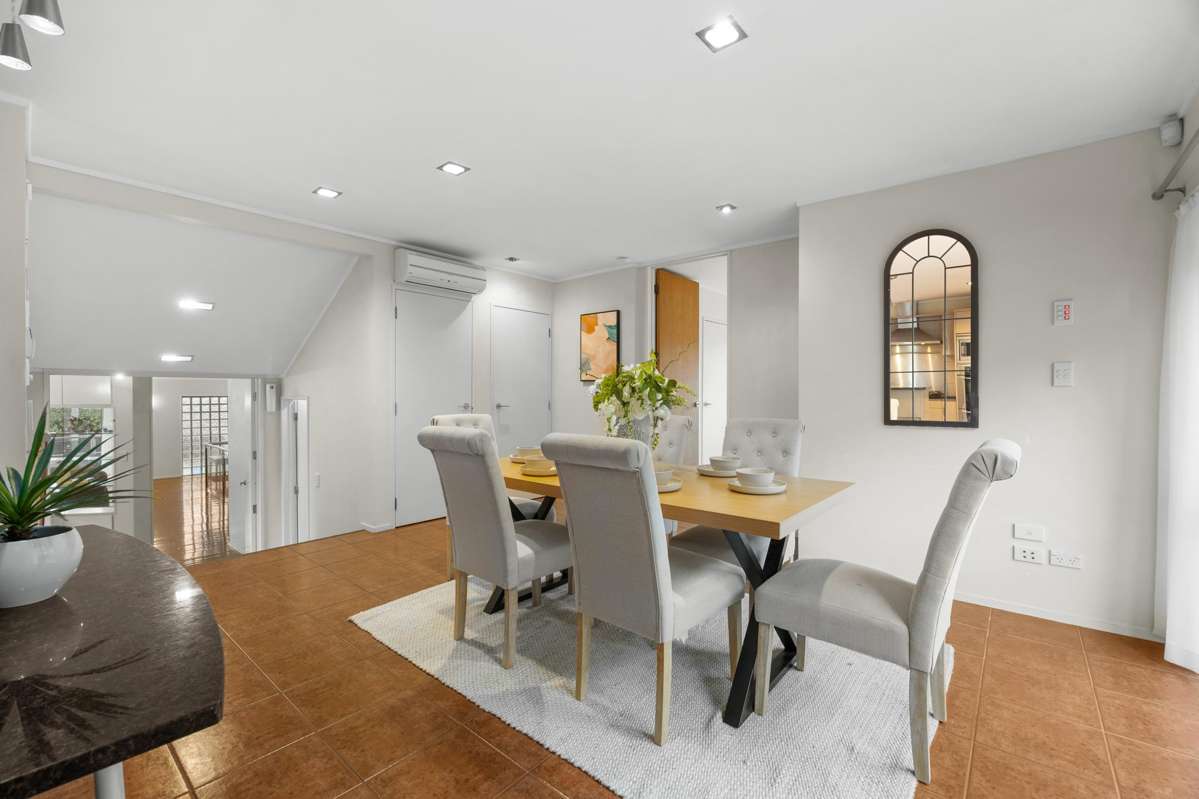 17 Debron Avenue_5