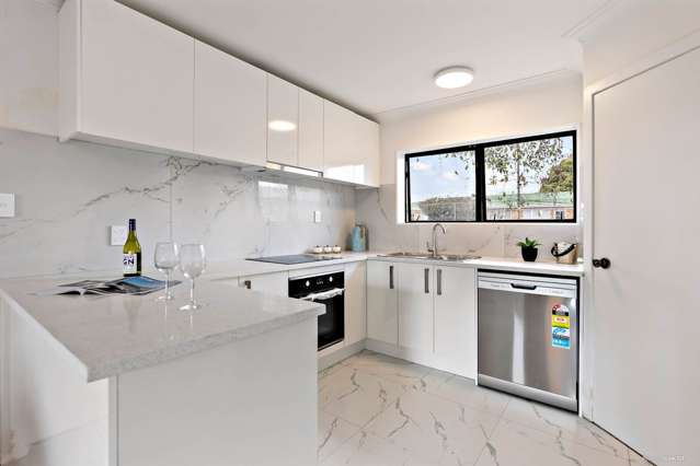 2/8a View Road Papakura_3