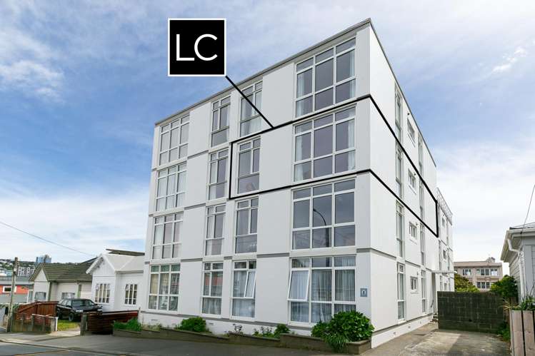 10/5 Levy Street Mount Victoria_1
