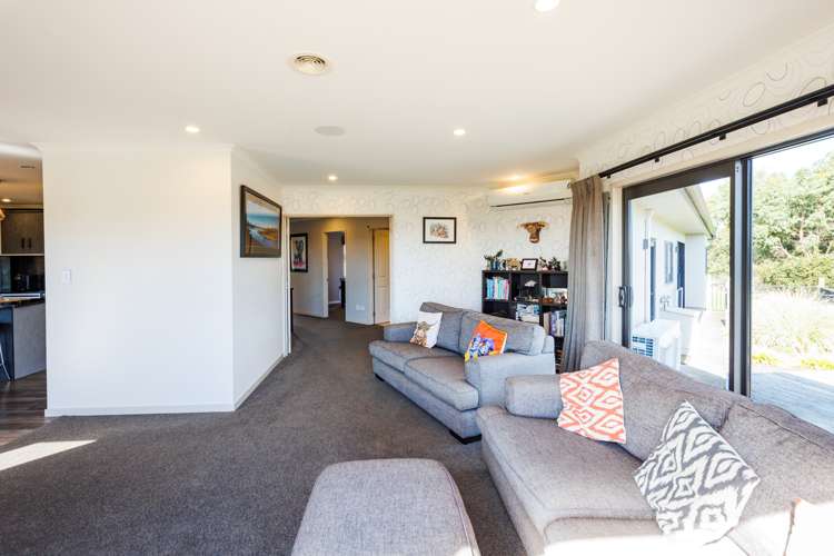 63 Polson Hill Drive Aokautere_9