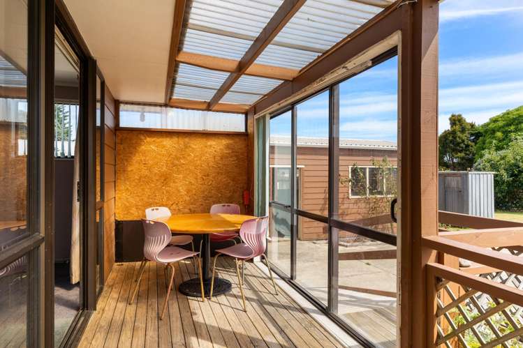 28 Kiharoa Street Otaki Beach_7