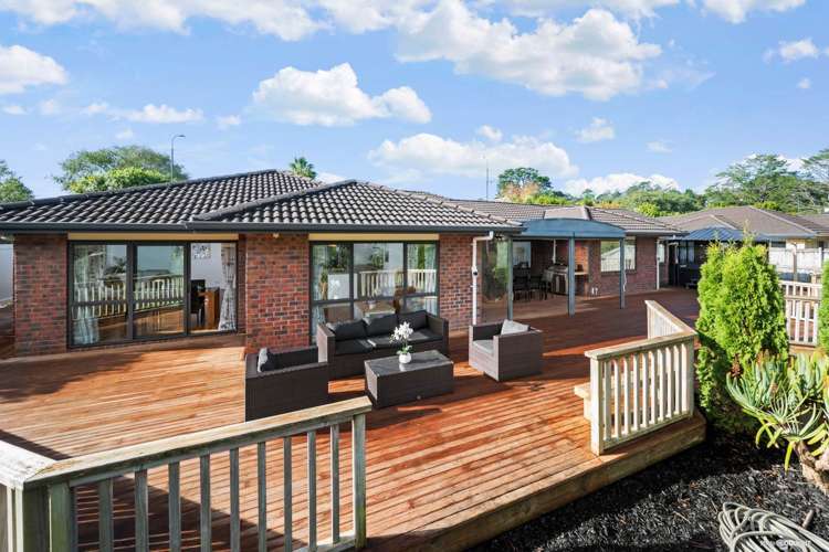 48 Shelter Drive Greenhithe_16