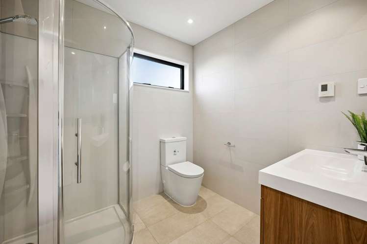 6 McArthur Close Silverdale_20