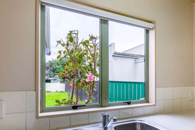 2/191 Riddell Road Glendowie_6