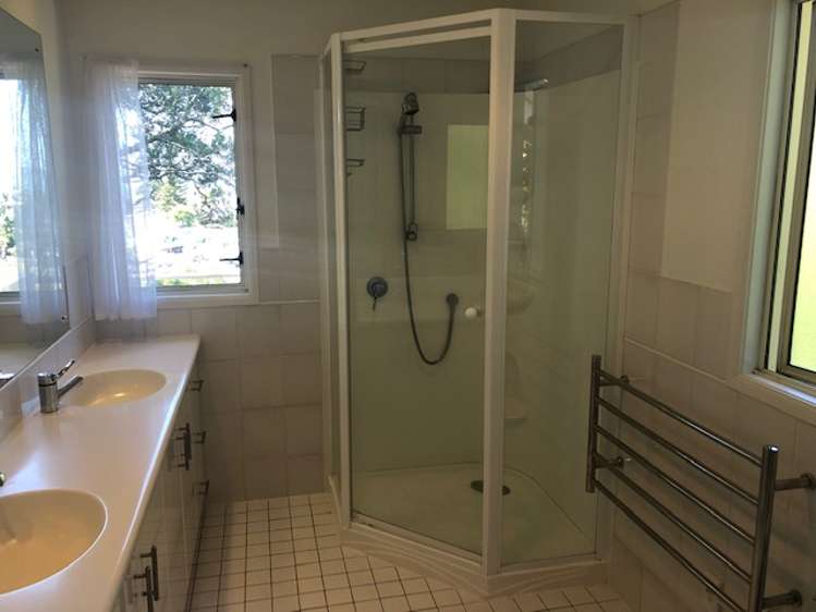 2/13 Prospect Terrace Milford_15