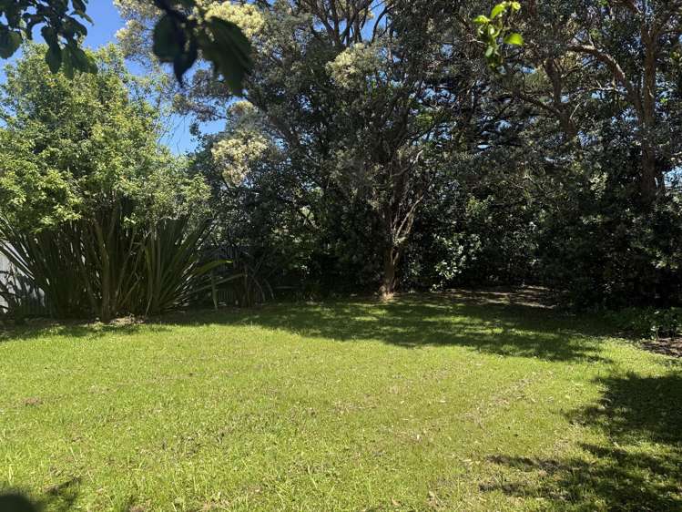 8 The Avenue Otaki Beach_21