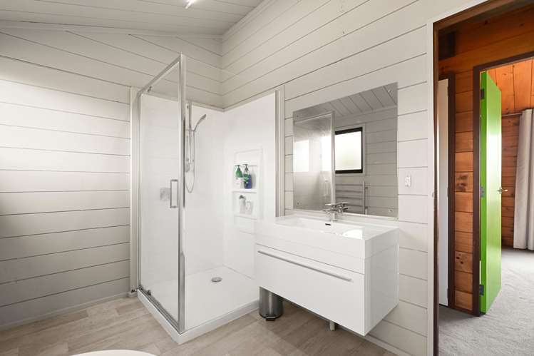 10 Pohutukawa Drive Pukete_21