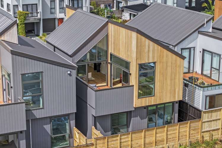 14 Kiokio Street Long Bay_32