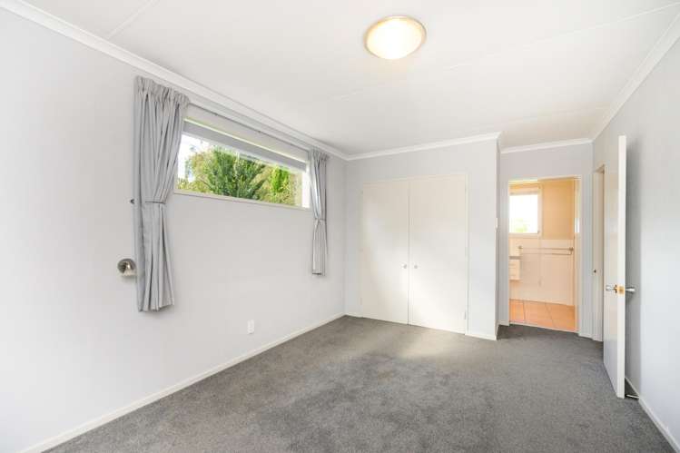8 Dalzien Place Feilding_15