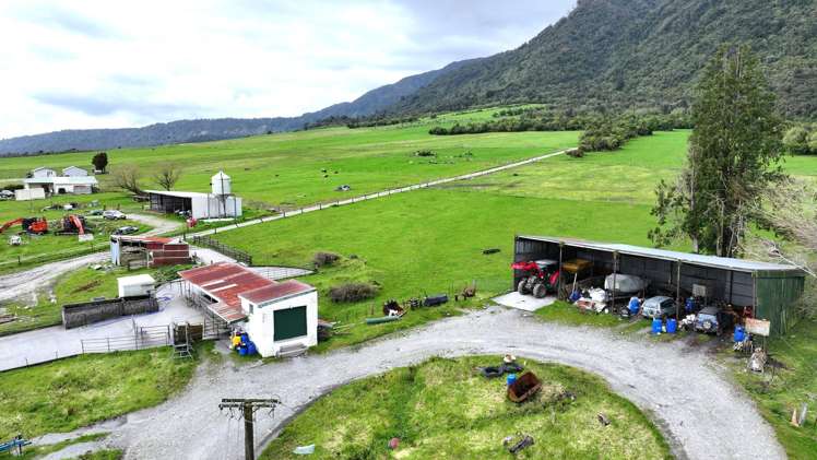 2115 Whataroa Highway Whataroa_13