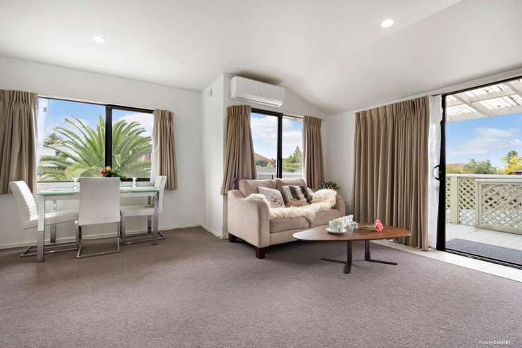 7a Tirimoana Road Te Atatu South_6