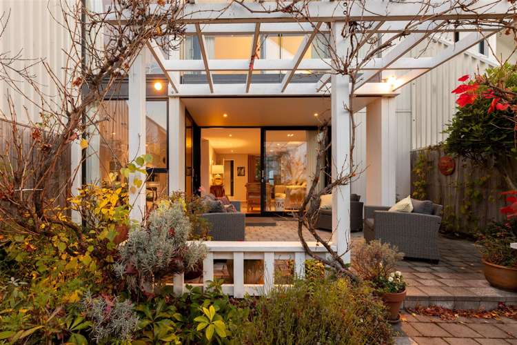 6 Park Terrace Lyttelton_19