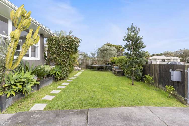 61 Glen Marine Parade Glendene_29